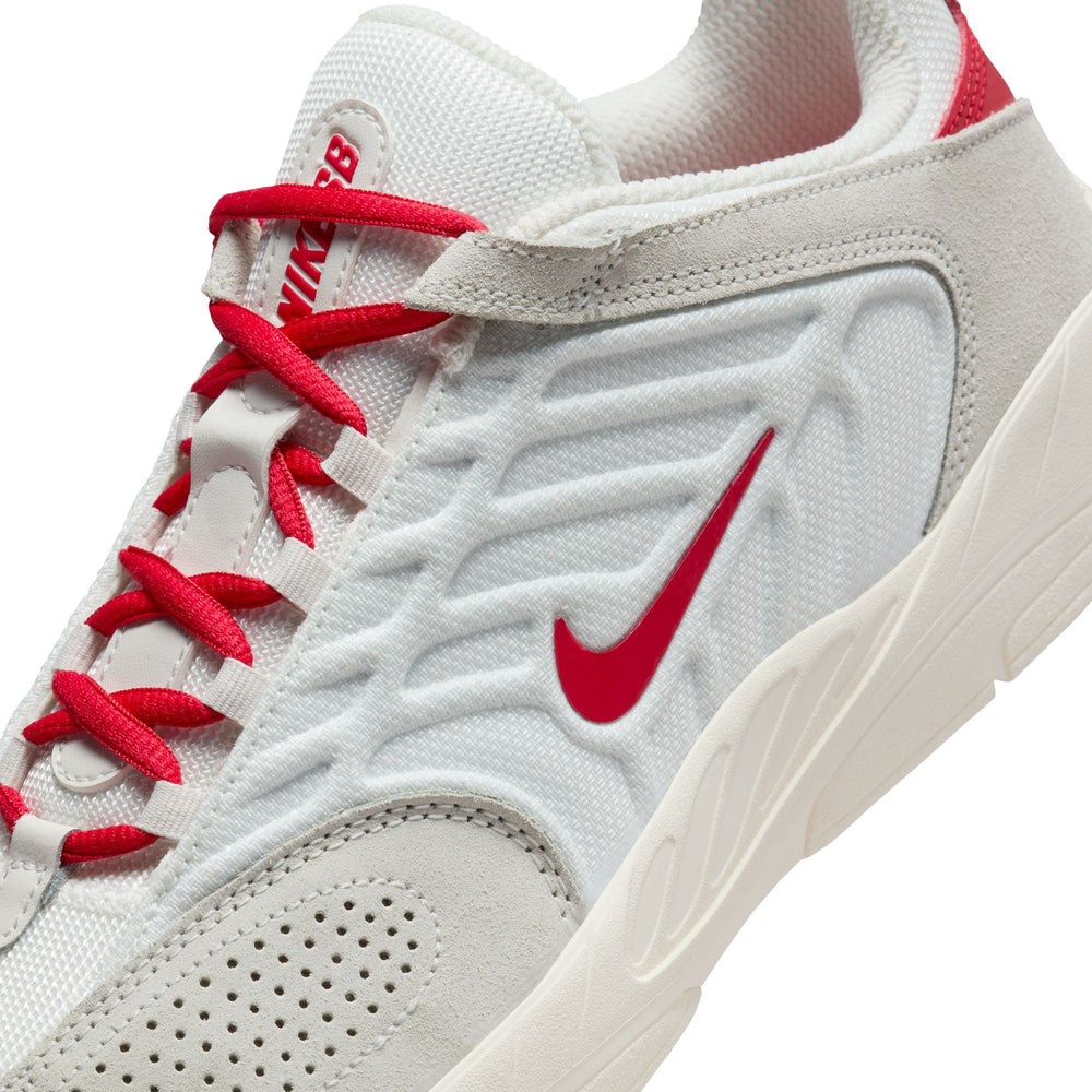 
                  
                    Nike SB Vertebrae summit white /university red
                  
                